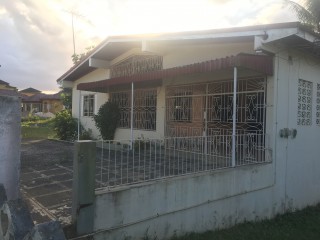 Pleasant Farm, St. Catherine, Jamaica - House for Sale